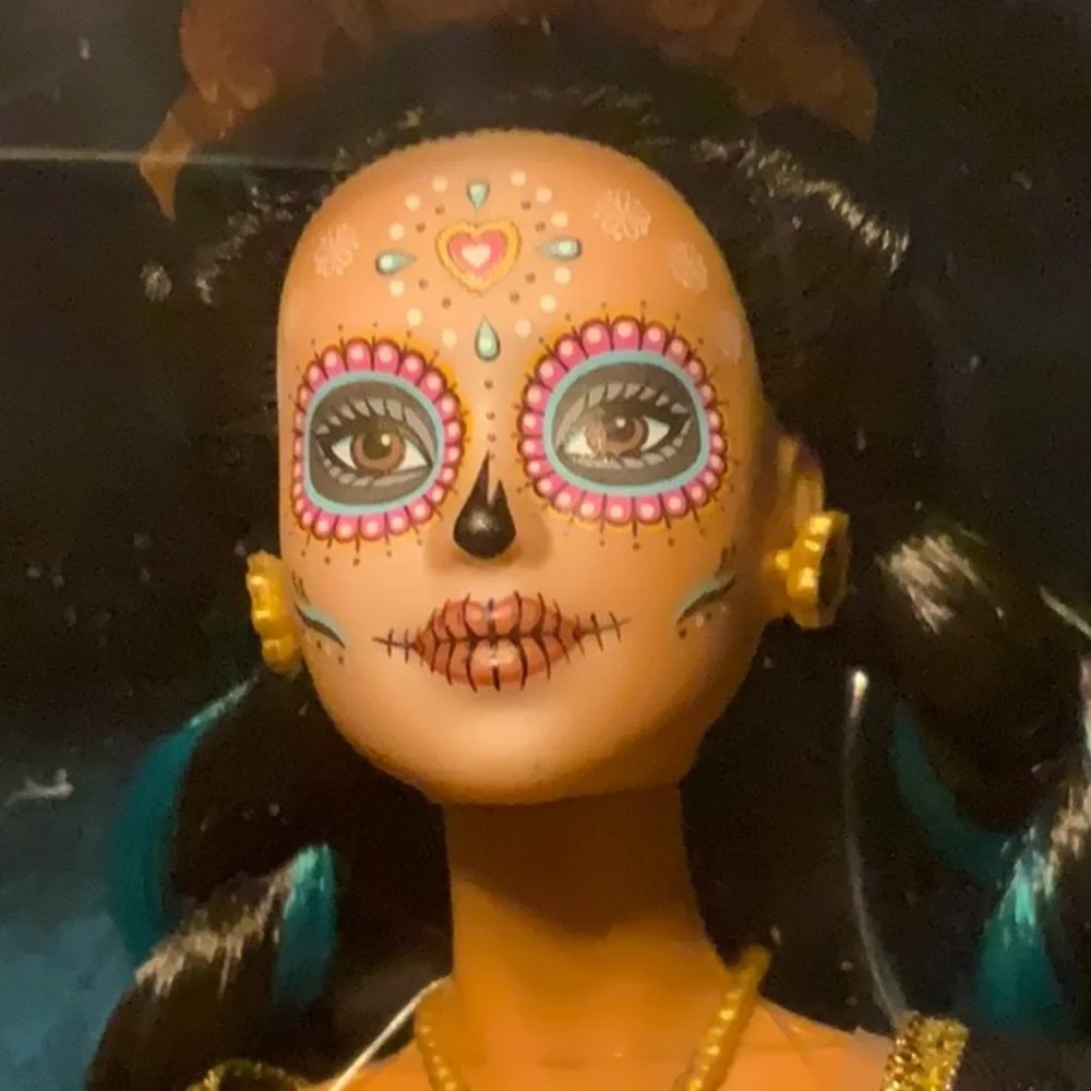 -SEALED- 2019 DIA DE MUERTOS BLACK LABEL SIGNATURE BARBIE - RARE MINT CONDITION! - Picture 16 of 16